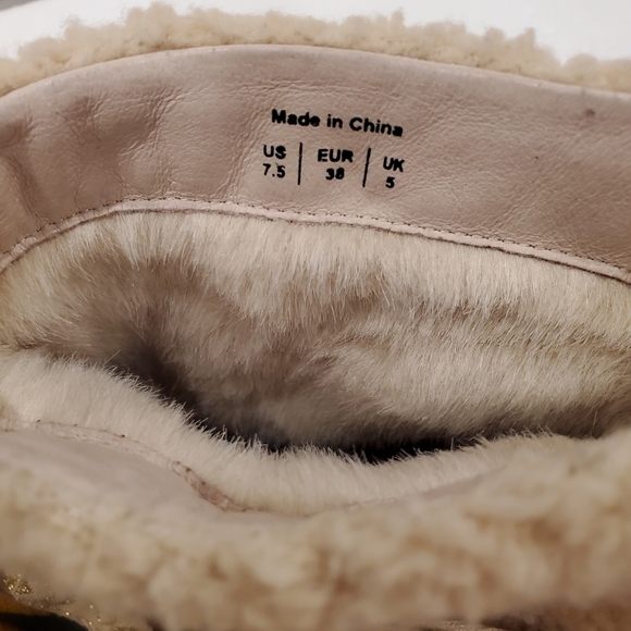 House of Harlow 1960 Sadie Yellow Shearling Alpine Ankle Boots - Picture 4 of 6